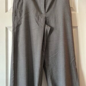 Women’s Houndstooth Capri Pants